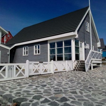 Hotel Nuuk - Apartment Nanoq מראה חיצוני תמונה