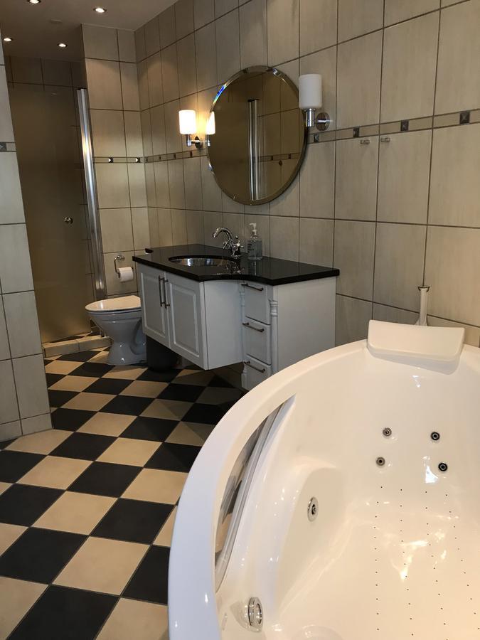 Hotel Nuuk - Apartment Nanoq מראה חיצוני תמונה