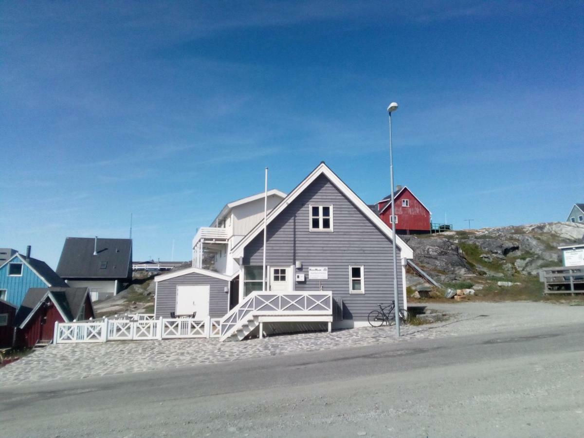 Hotel Nuuk - Apartment Nanoq מראה חיצוני תמונה